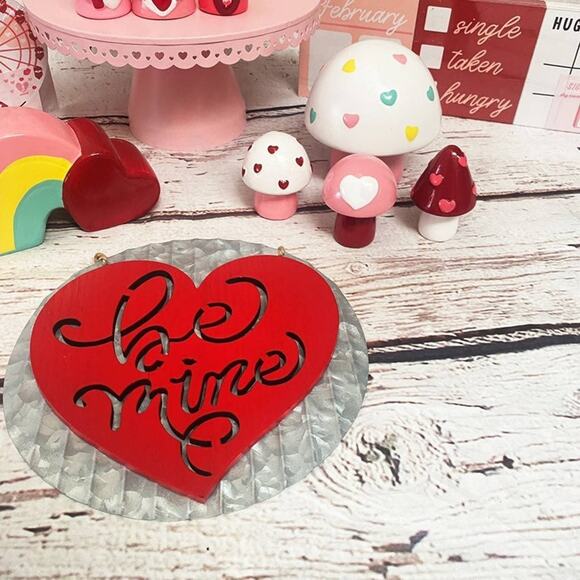 TARGET Bullseye Gnome Valentines Day Decor Bundle - Picture 6 of 8